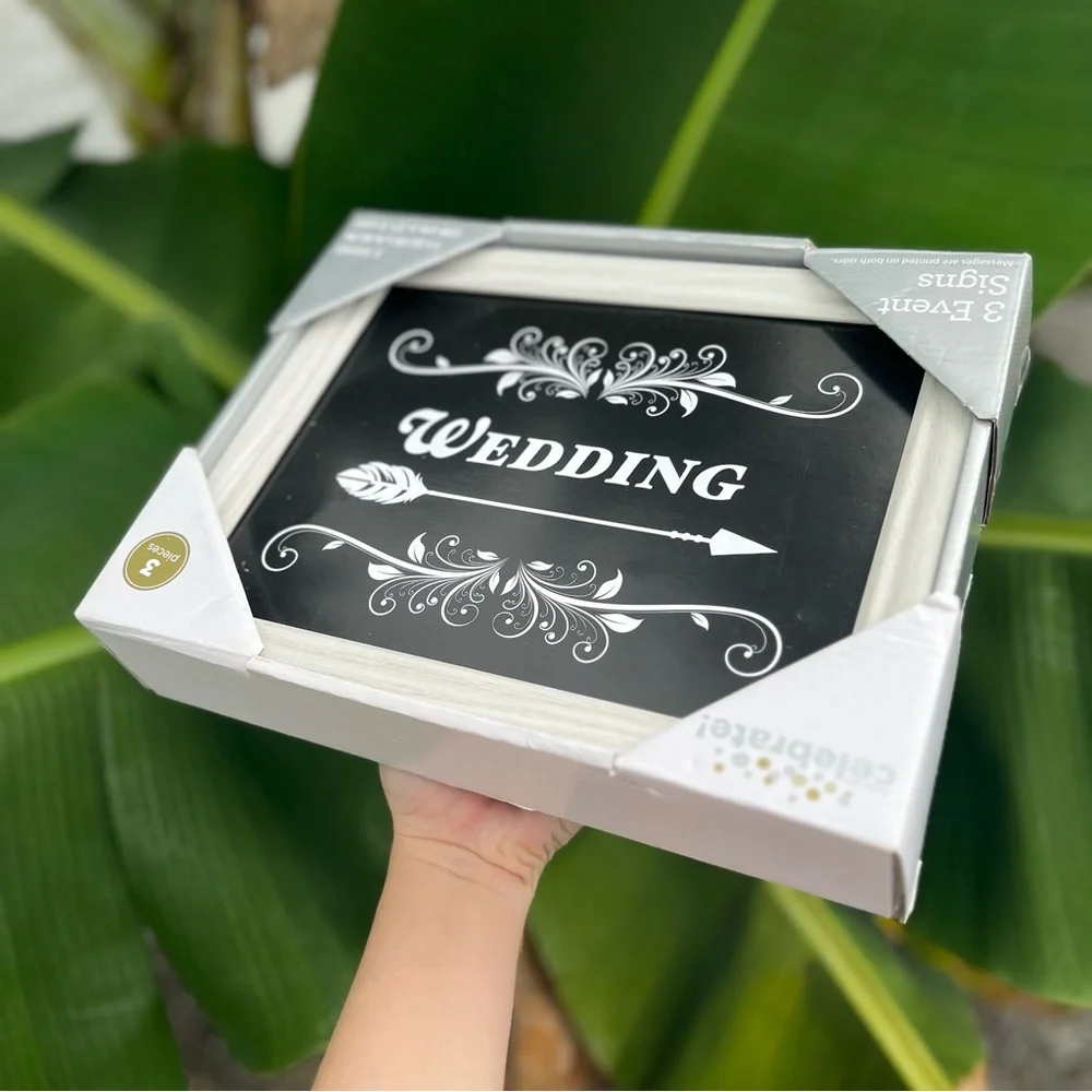 BNIB Hosley 3 Pack of Farmhouse White Wedding Signage 11.5 Inch Long